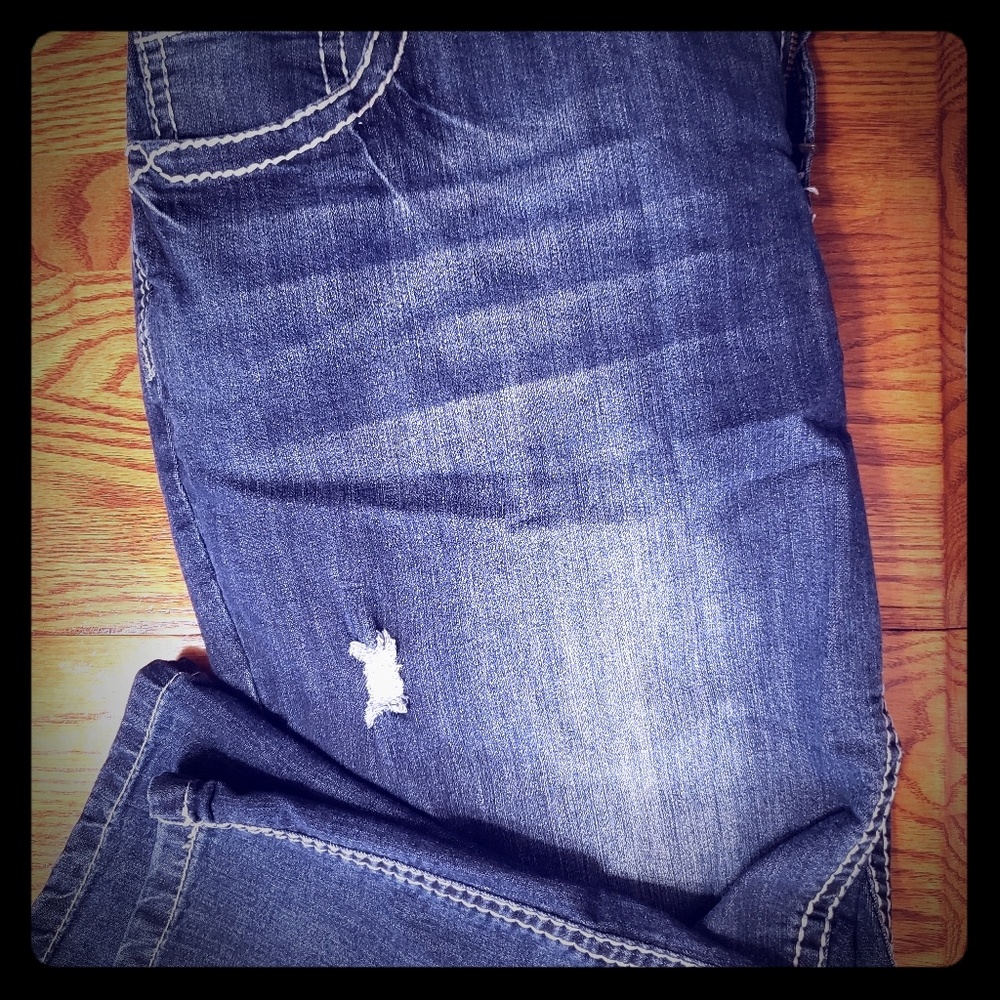 Medium-dark wash Jean Capri